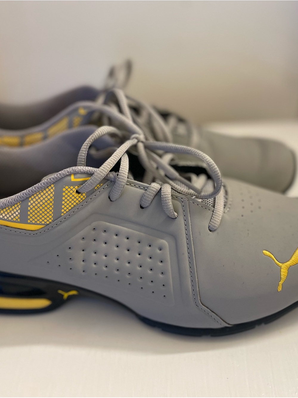 Puma Men’s Athletic Shoe - Gray with Yellow Accents
